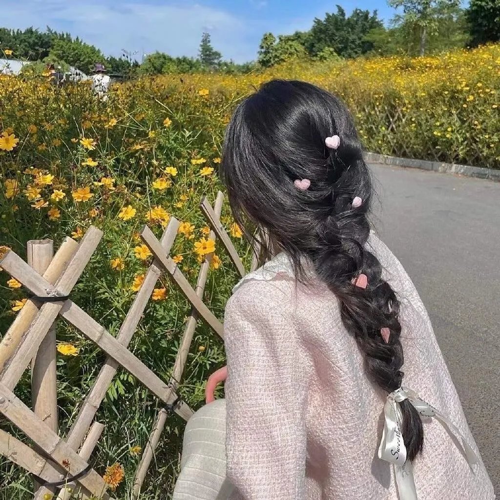 她才是主角